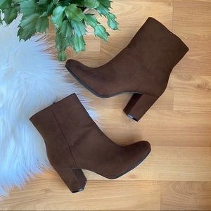 Christian Siriano brown zipper heeled boot